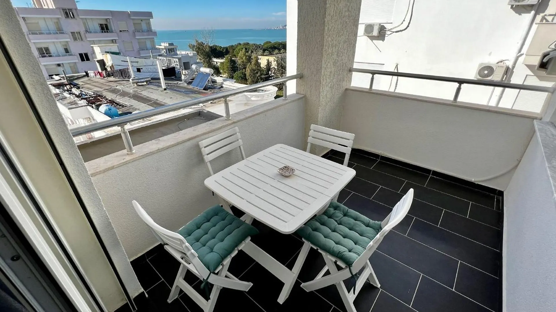Sasso Bianco Apartment'S Durres