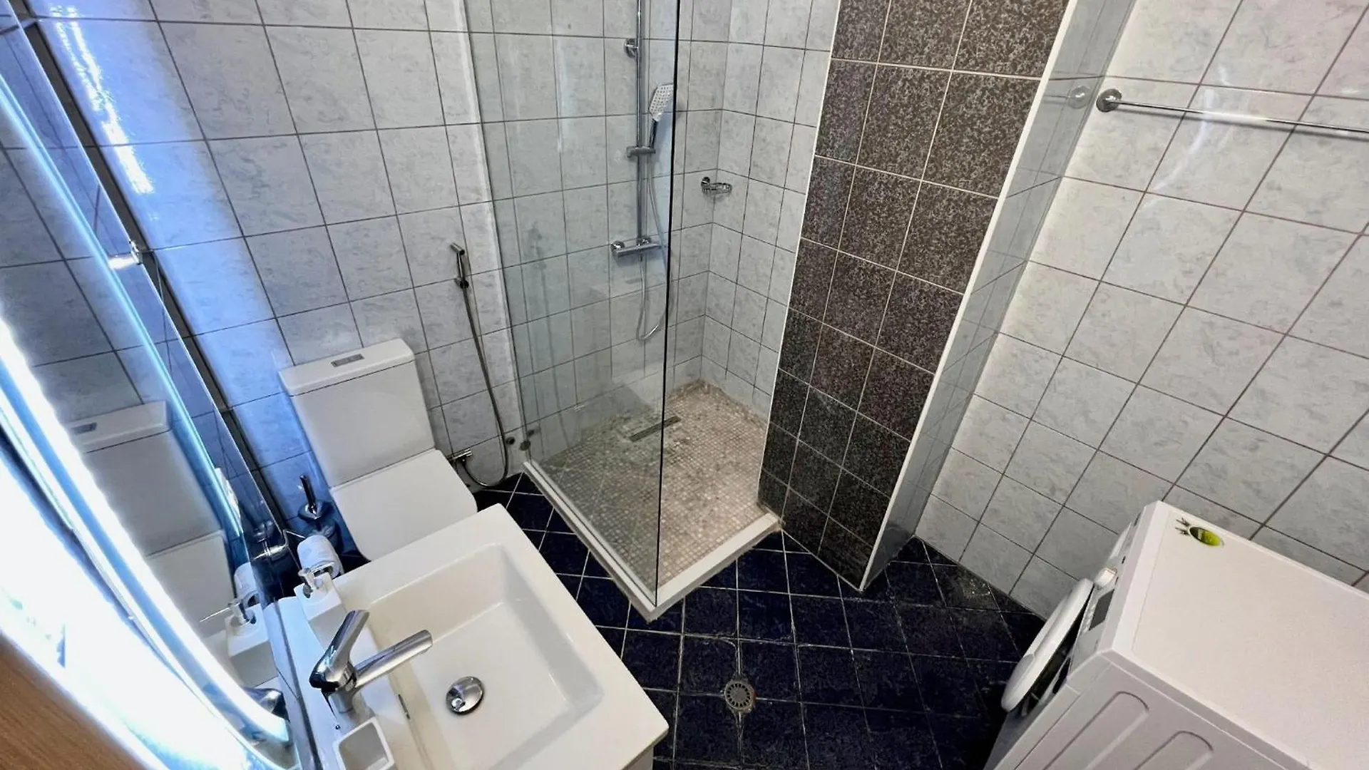 Sasso Bianco Apartment'S Durres Albania