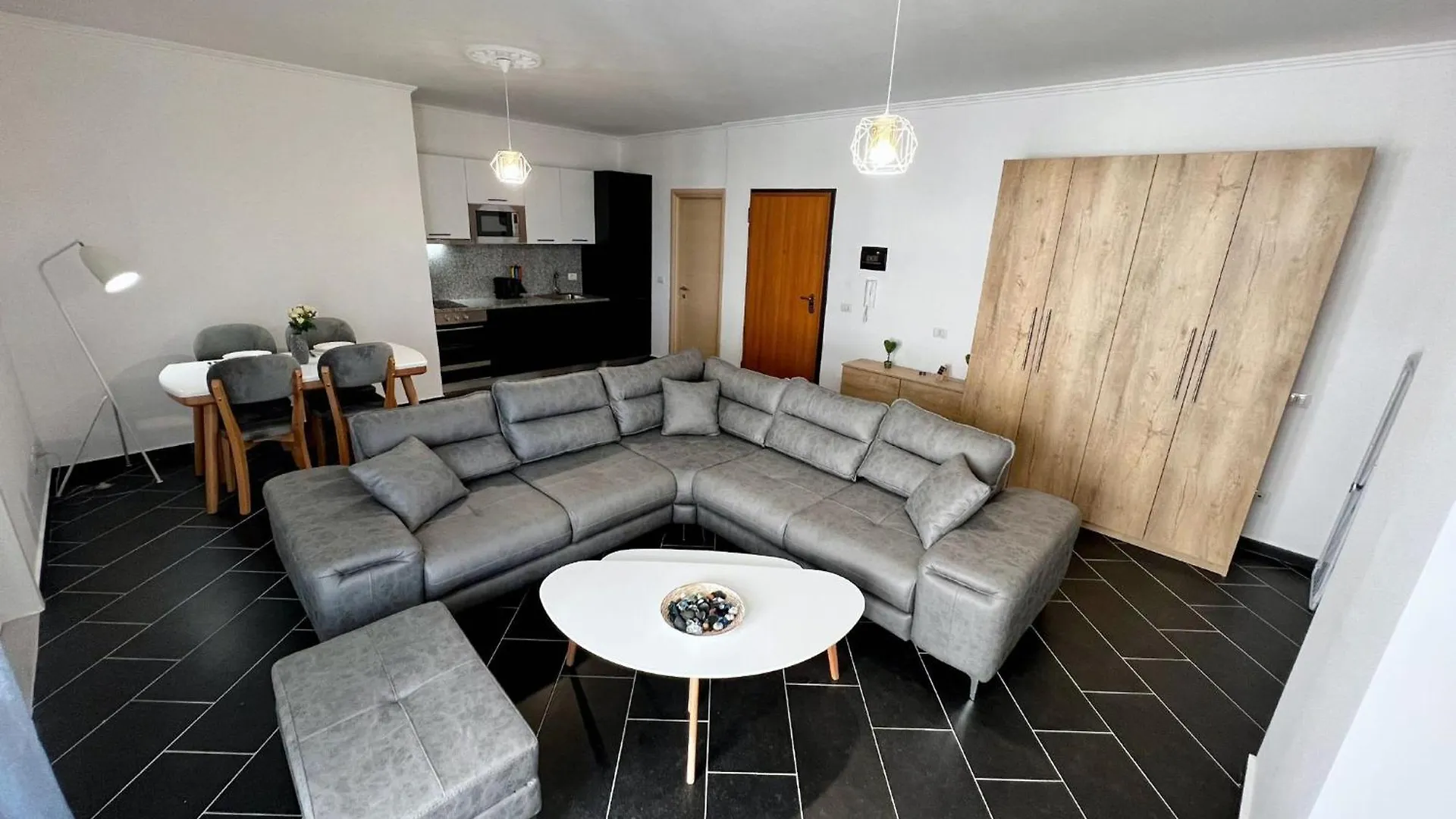 Apartment Sasso Bianco Apartment'S Durres
